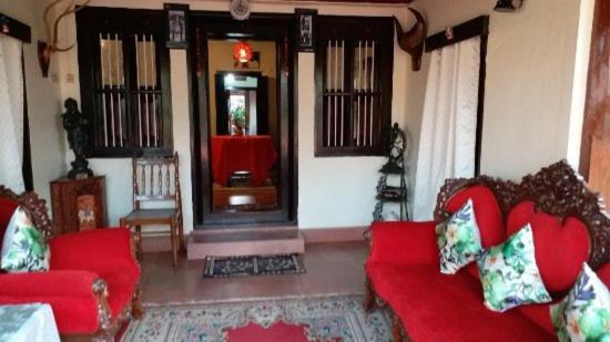 Napoklu Sardar Bahadur'S Heritage Bungalow Estate Stay المظهر الخارجي الصورة